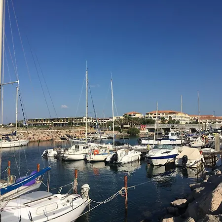 Apartment 2 Pieces Avec Terrasse 25m² Et Parking A 50m De La - Fr-1-338-114 Sete